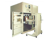 KYN18A-12(8BK20)戶內(nèi)交流金屬鎧裝移開式開關(guān)設(shè)備