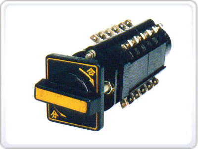 LW2封閉式萬能轉換開關